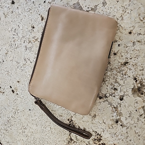 Patricia Nash Cassini Wristlet Antique Rose Printed - Picture 2 of 3